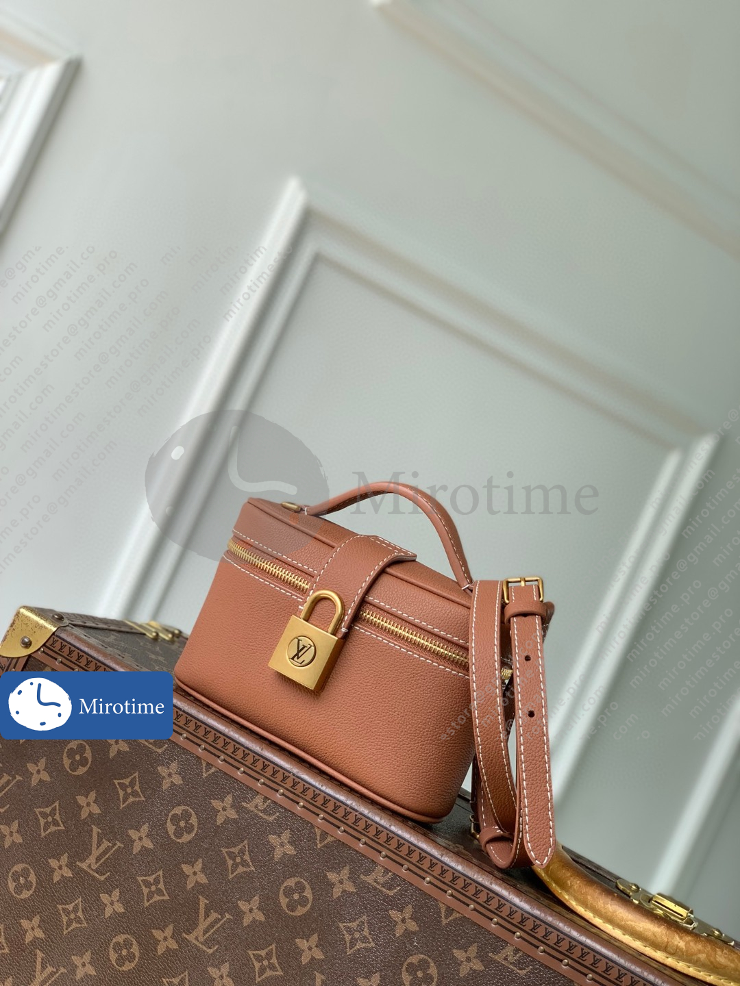Low Key Vanity Pouch Brown M27505